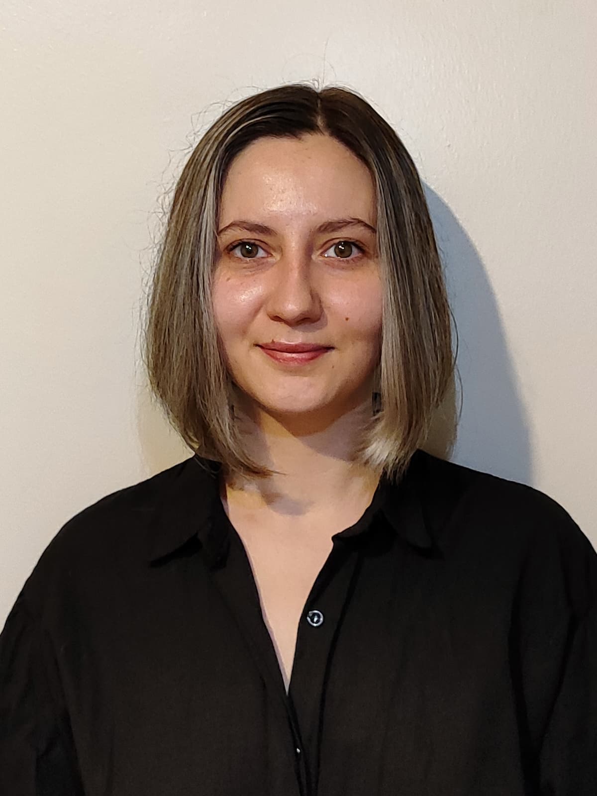 Ece Nur Erol headshot